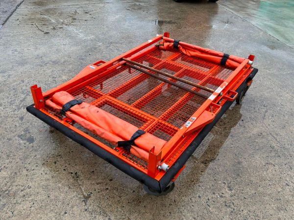 WHEELED MATERIAL TROLLEY..........997t. 384181375