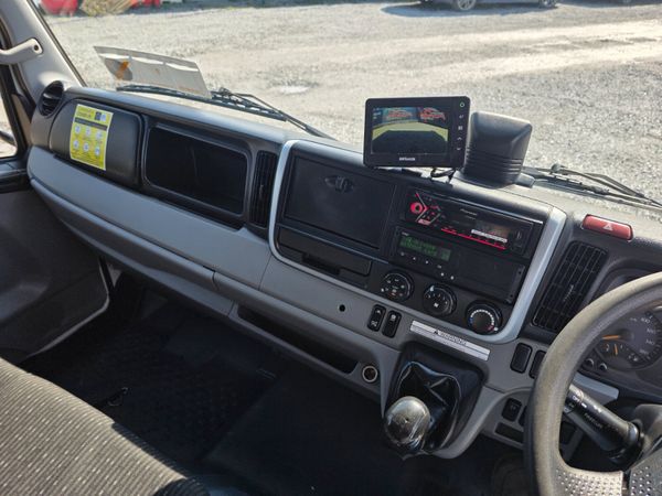 Fuso Canter Tipper Crewcab  2019 384104438