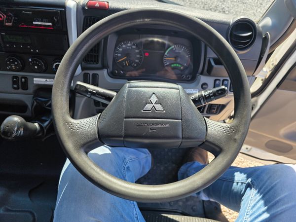 Fuso Canter Tipper Crewcab  2019 384104439