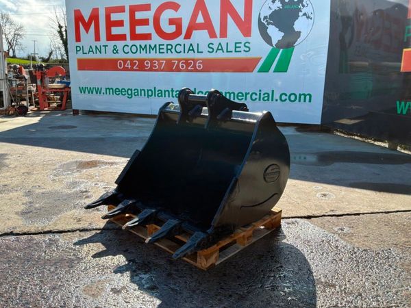 UNUSED 48 STRICKLAND BUCKET.....65mm PINS. 384111887