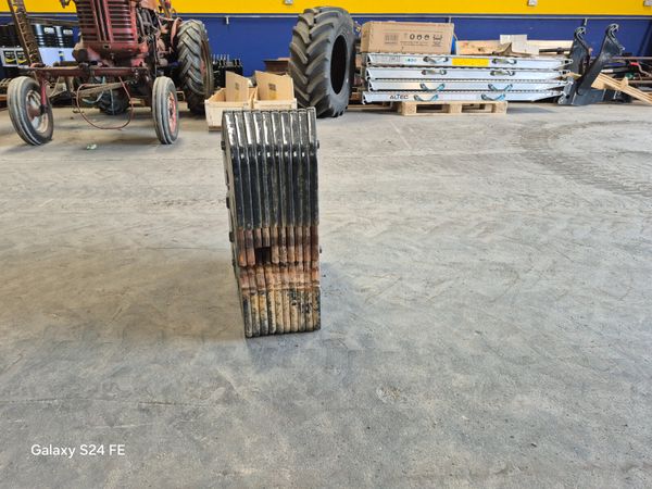 New Holland Fan weights 384115577