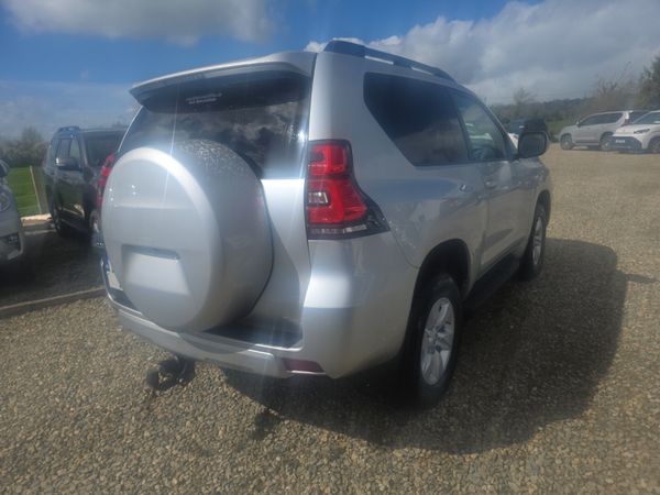 Toyota Land Cruiser GX SWB Auto 384243456