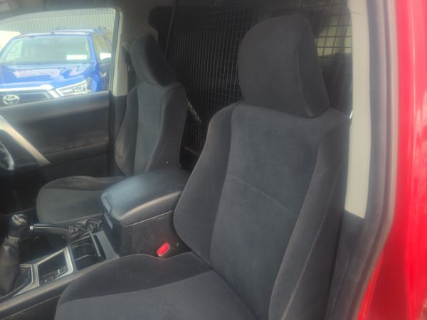 Toyota Land Cruiser LC GX LWB 384252684