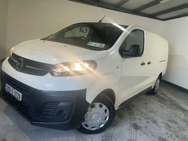 Opel Vivaro 2020 384298782