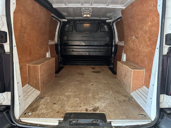 Opel Vivaro 2020 384298791