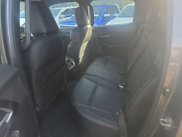 Isuzu D-Max LSE Manual 384239741