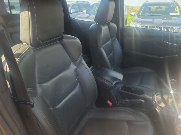 Isuzu D-Max LSE Manual 384239718