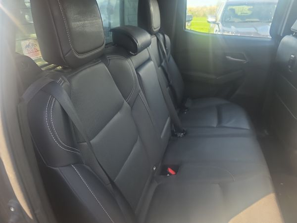 Isuzu D-Max LSE Manual 384239725
