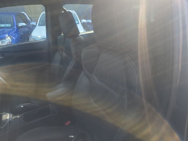 Isuzu D-Max LSE Manual 384239732