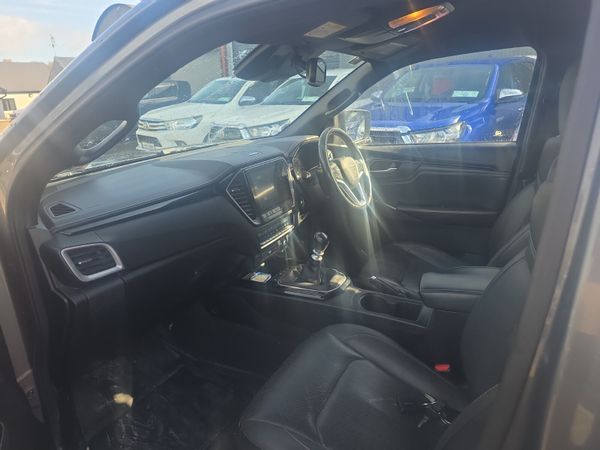 Isuzu D-Max LSE Manual 384239735