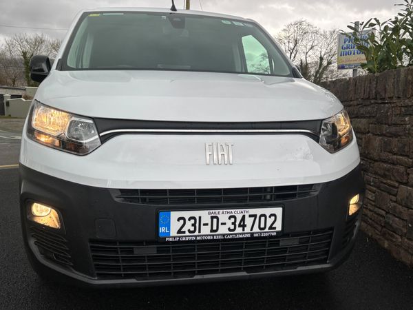 Fiat Doblo 2023 Tecnico Plus High Spec Low mileage 384370084