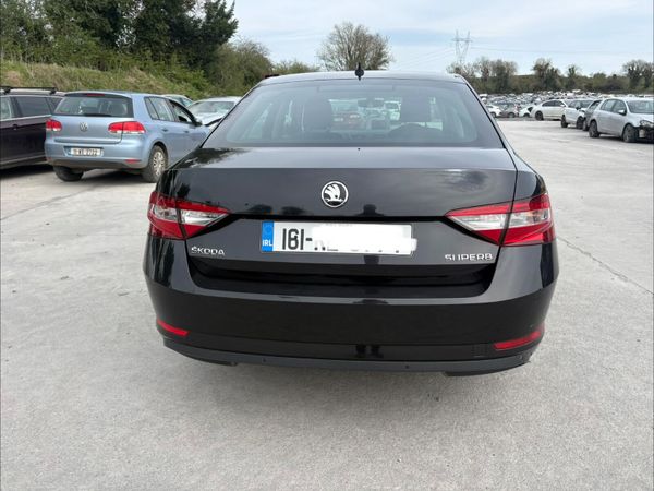 2016 Skoda Supurb *For Parts* 384381075