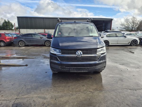 2021 Volkswagen Transporter *For Parts* 384446524