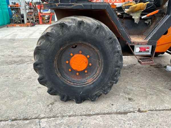 D2000 TELESCOPIC WHEELED  LOADER........941p. 384449719