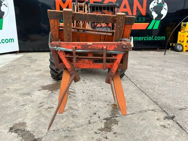 D2000 TELESCOPIC WHEELED  LOADER........941p. 384449728