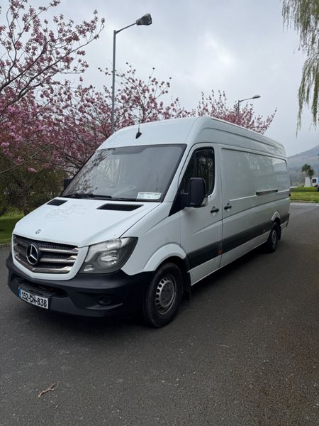 Mercedes-Benz Sprinter 2015 LOW MILEAGE 384452103