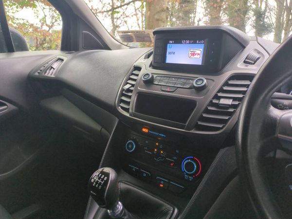 2021 Ford Transit Connect LWB* NEW DOE* Low kms 384455384