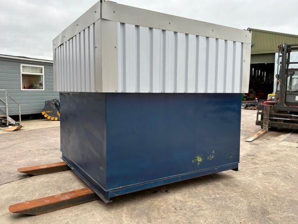 STATIC FUEL STORAGE BOWSER......1212. 384460165