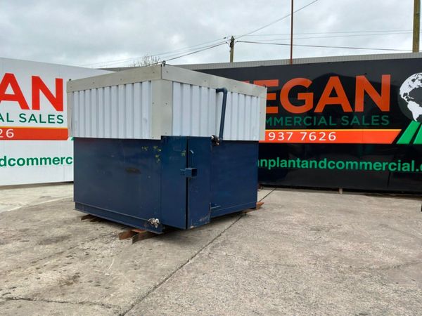 STATIC FUEL STORAGE BOWSER......1212. 384460173