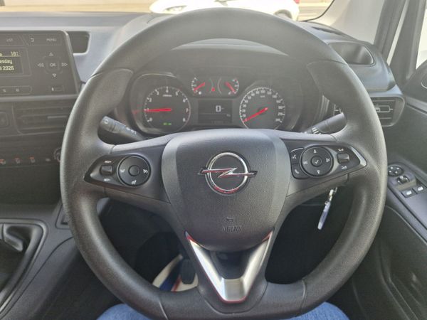 Opel Combo 2021 384464510