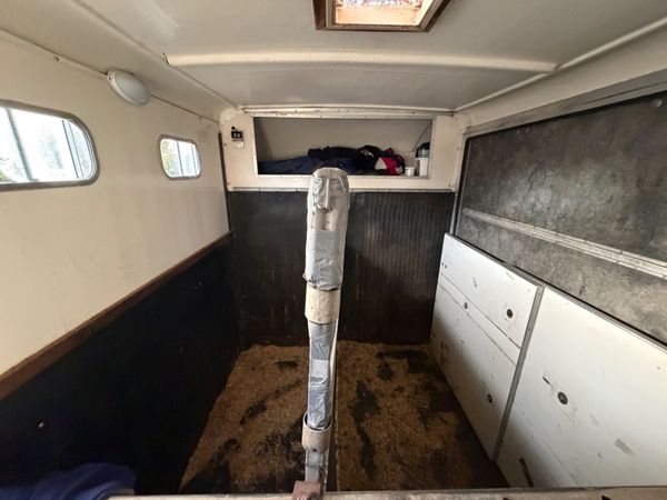 Peugeot Boxer Horse Transporter 4150KG 384481729