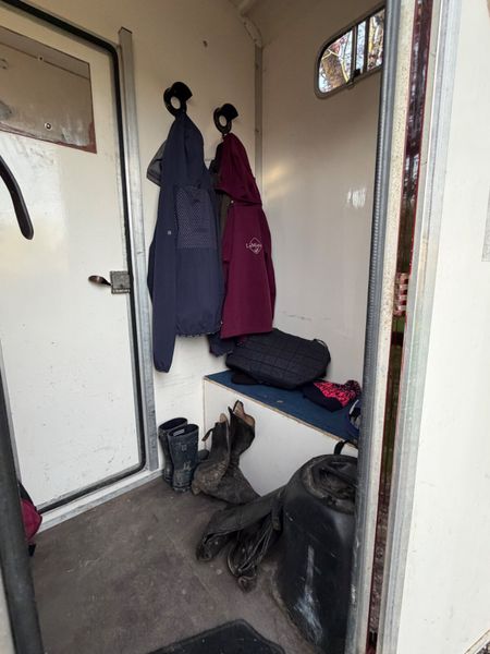 Peugeot Boxer Horse Transporter 4150KG 384481735