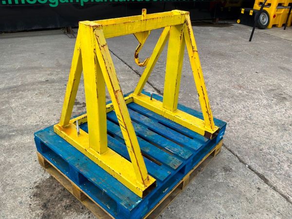 FORKLIFT LIFTING FRAME ATTACHMENT...........803v. 384485947