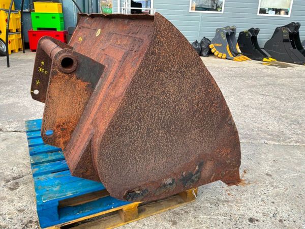 56" MANITOU TELEPORTER LOADER BUCKET....153w. 384486068