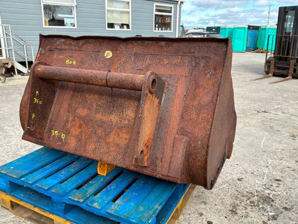 56" MANITOU TELEPORTER LOADER BUCKET....153w. 384486072