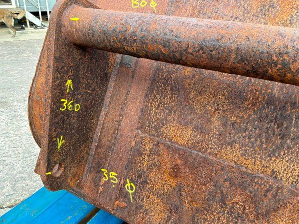 56" MANITOU TELEPORTER LOADER BUCKET....153w. 384486080