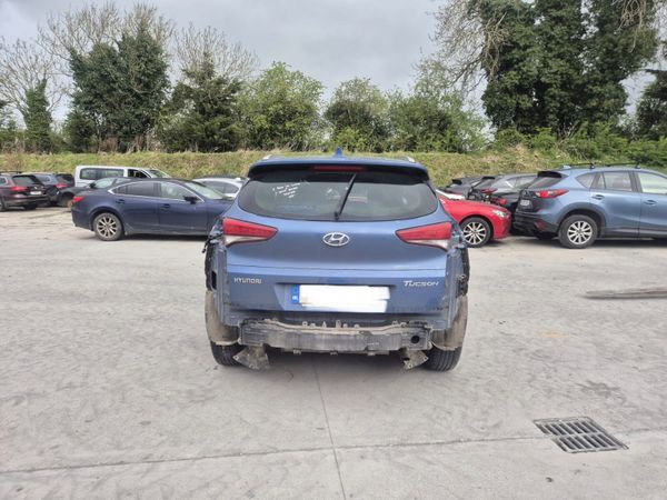 2017 Hyundai Tucson *For Parts* 384559405