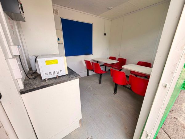 25 x 9 welfare unit , canteen , site office + toil 384562395