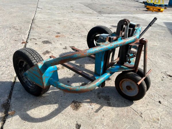 ROUGH TERRAIN PALLET TRUCK.....796. 384568768