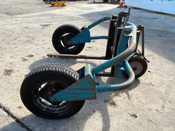 ROUGH TERRAIN PALLET TRUCK.....796. 384568771