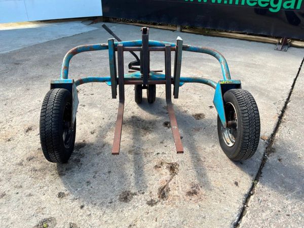 ROUGH TERRAIN PALLET TRUCK.....796. 384568779