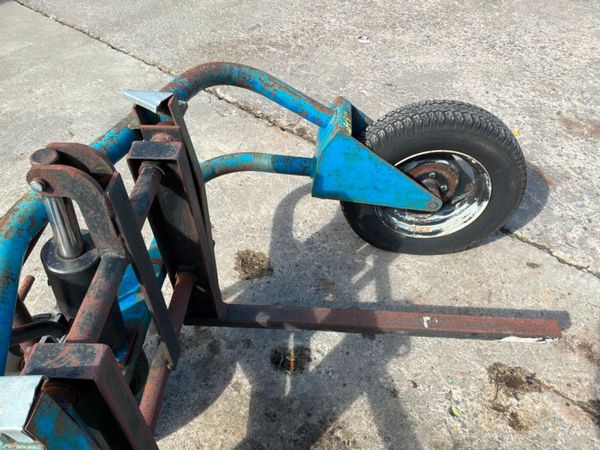 ROUGH TERRAIN PALLET TRUCK.....796. 384568780