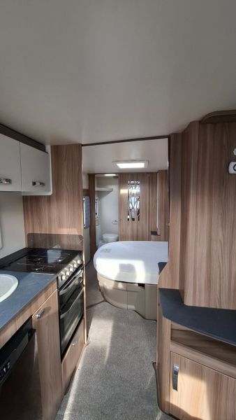 Swift Sprite Major Island Bed Caravan 384509342