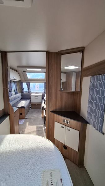 Swift Sprite Major Island Bed Caravan 384509338