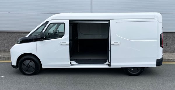 New All Electric Farizon Super Van L2 H2 384509548