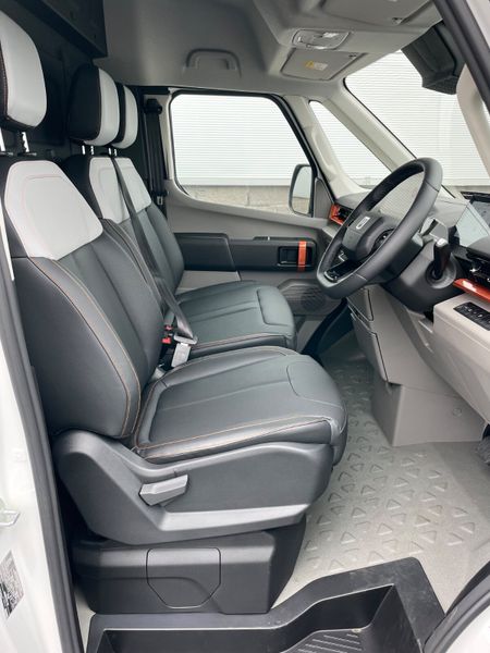 New All Electric Farizon Super Van L2 H2 384509557
