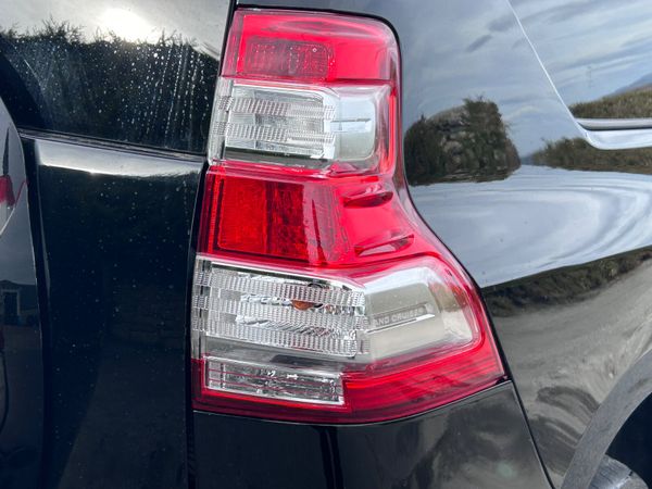 2016 Toyota Landcruiser SWB Auto * 384520352