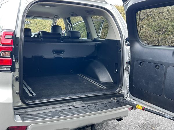 Toyota Land Cruiser Business class 2021 384520468