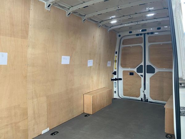 Man TGE 2023 super low mileage 384539486