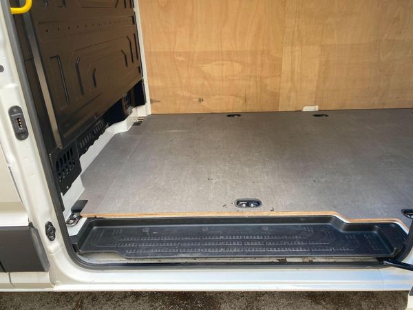 Man TGE 2023 super low mileage 384539487