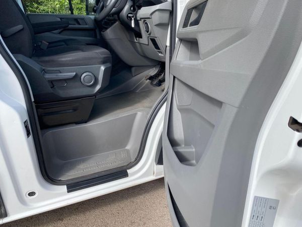 Man TGE 2023 super low mileage 384539492