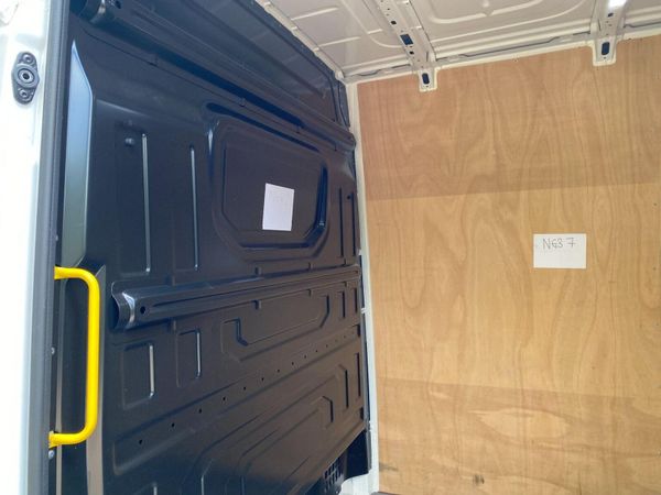 Man TGE 2023 super low mileage 384539495