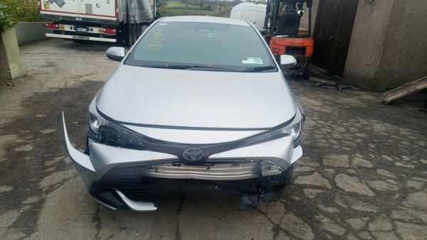 2025 TOYOTA COROLLA 1.8 HYBRID FOR BREAKING! 384641528