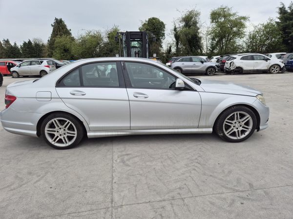 2008 Mercedes C-Class  *For Part* 384630473