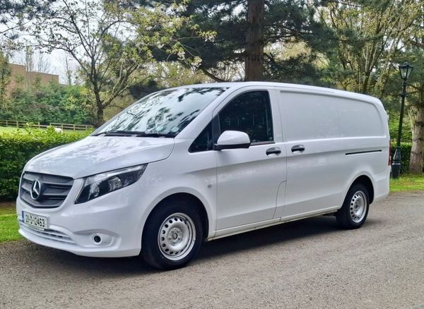 Mercedes-Benz Vito 2021 384637549