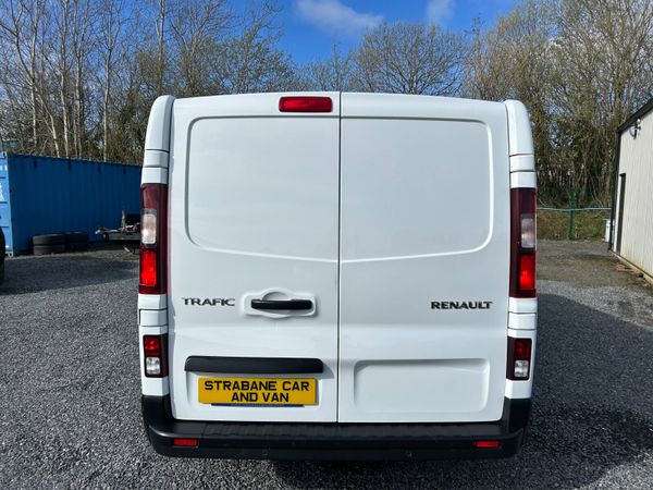 RENAULT TRAFFIC SPORT 2.0DCI LWB NO VAT 384768702